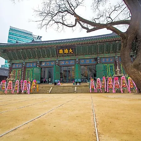 Jongno Hotel Avenue162