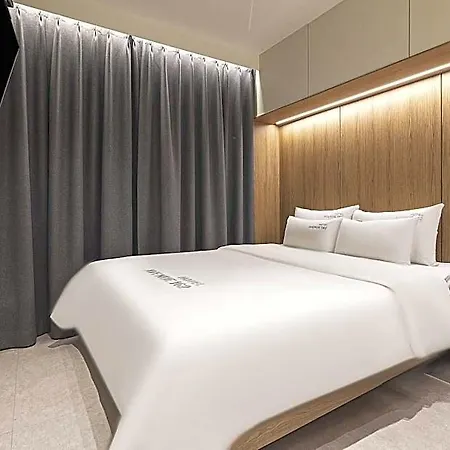 Jongno Hotel Avenue162