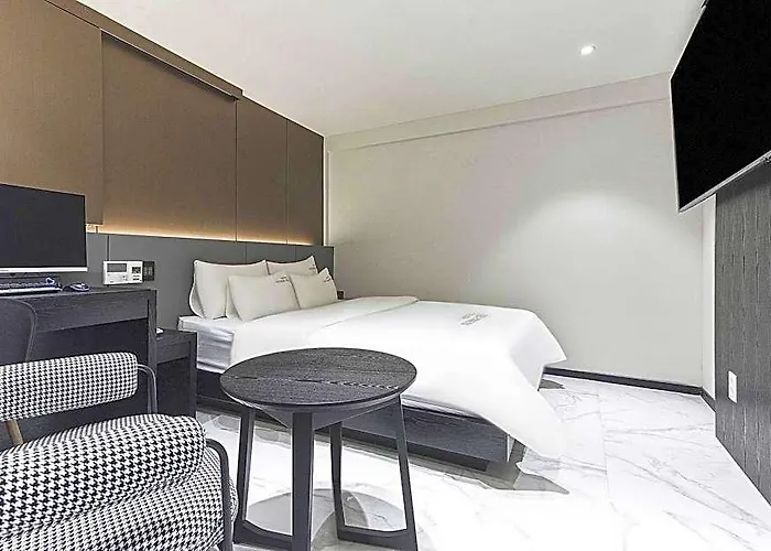 Hotel Jongno Avenue162