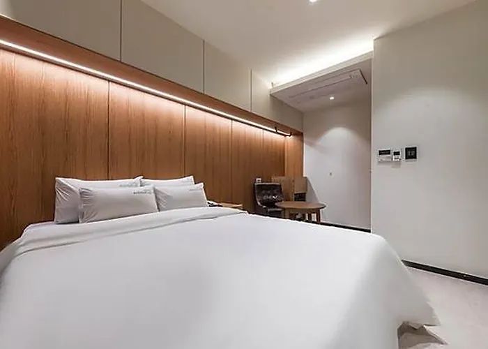 Jongno Avenue162 ホテル