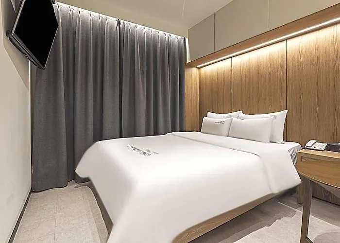 Jongno Avenue162 3* ソウル特別市